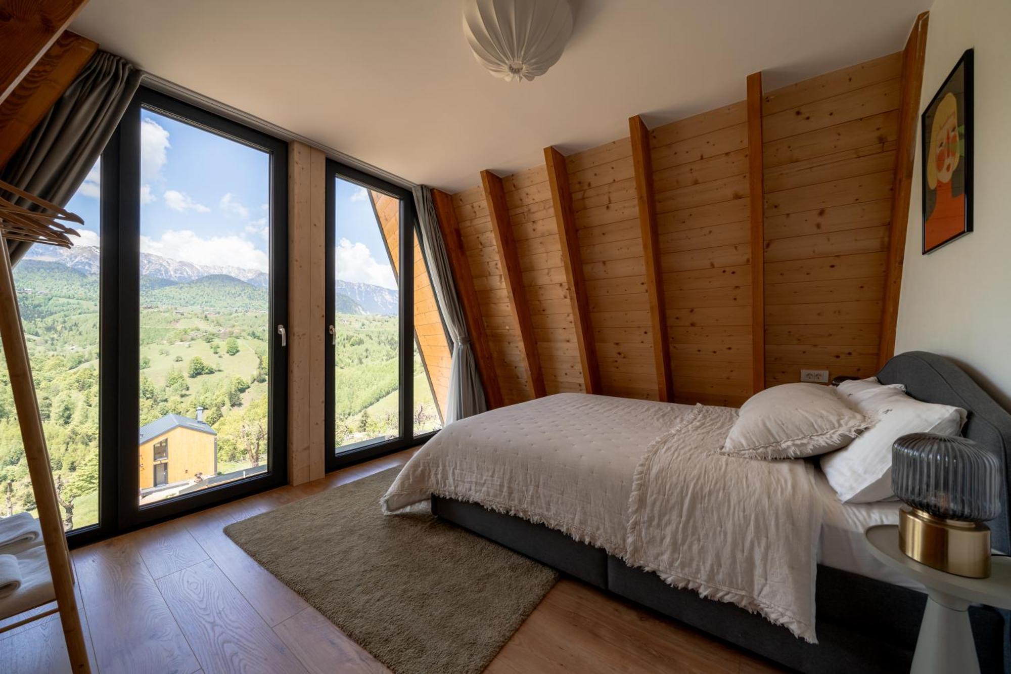 Amont Chalet Pestera  Luaran gambar